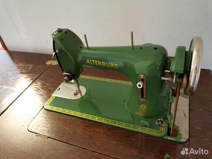 Швейная машина Altenburg