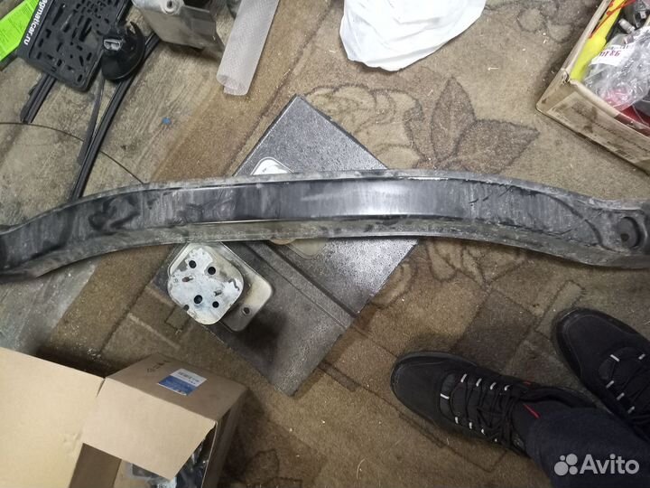 Усилитель заднего бампера LADA vesta св кросс