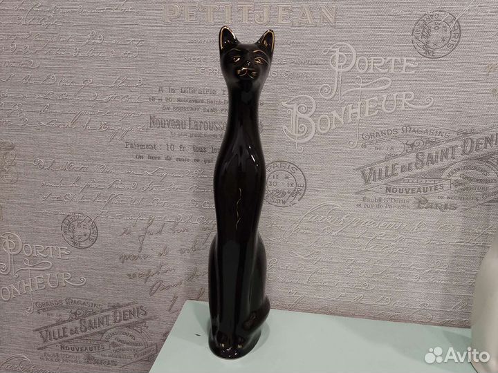 Фарфоровая статуэтка Кот-копилка