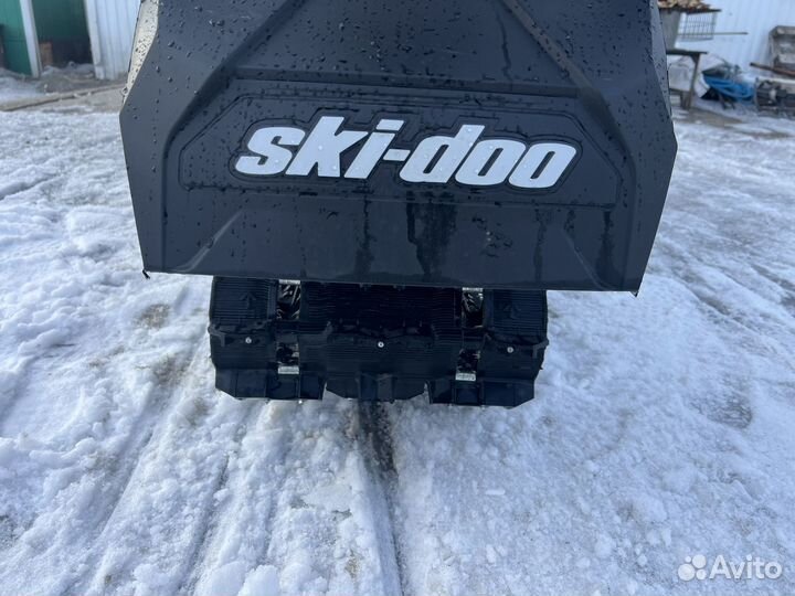 SKI-DOO expedition 900 ACE