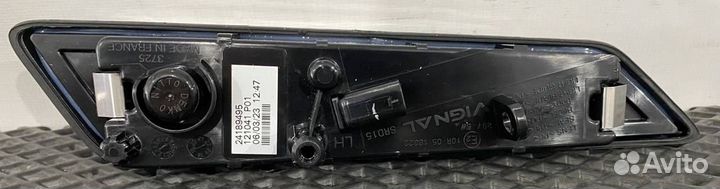 Поворотник левый Volvo FH5 84389663