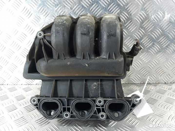 Коллектор впускной для Volkswagen Polo 4