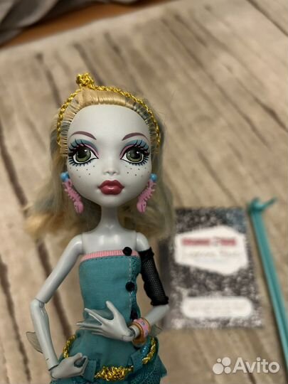 Кукла Монстер Хай Лагуна выпускница