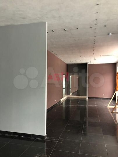 Помещение 150 м в здании в центре
