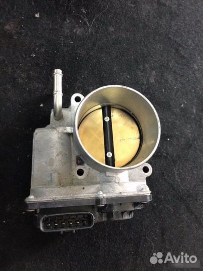 Дроссельная заслонка Toyota Camry