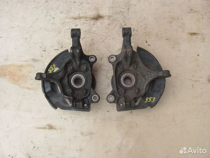 Поворотный кулак ступица Mazda CX-5 KE