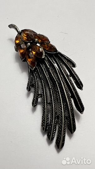 Крупная брошь с чернением и чайными кристаллами