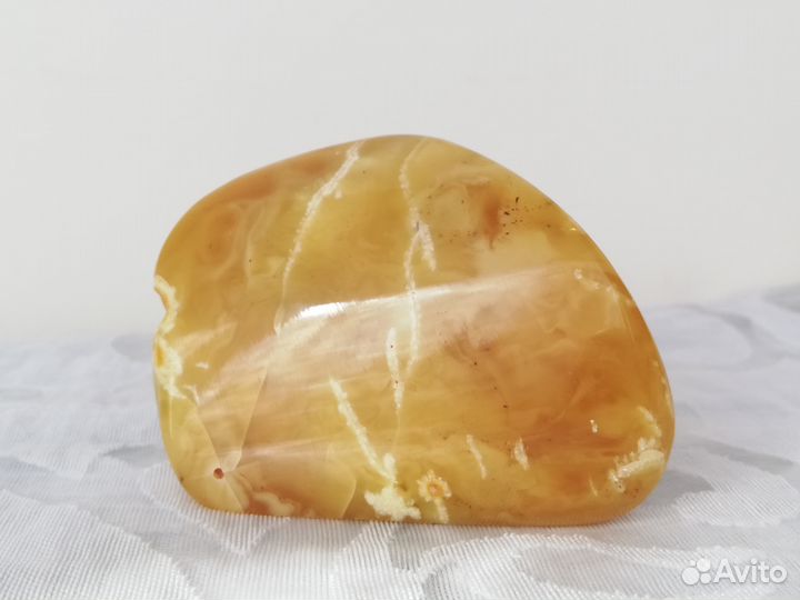 Настольное украшение Янтарь Вес 115,6 гр. Натурал