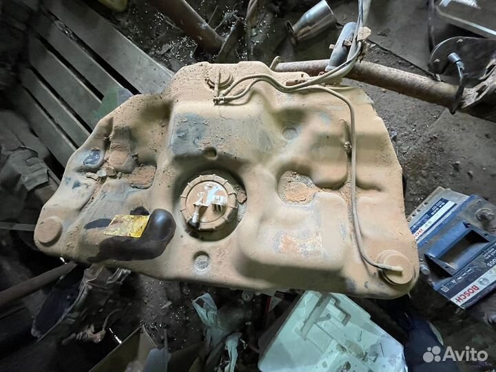 Бензобак бак топливный примера р12 P12