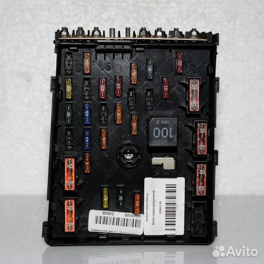 Блок предохранителей VW Golf 5 (2004-2009г.в.)