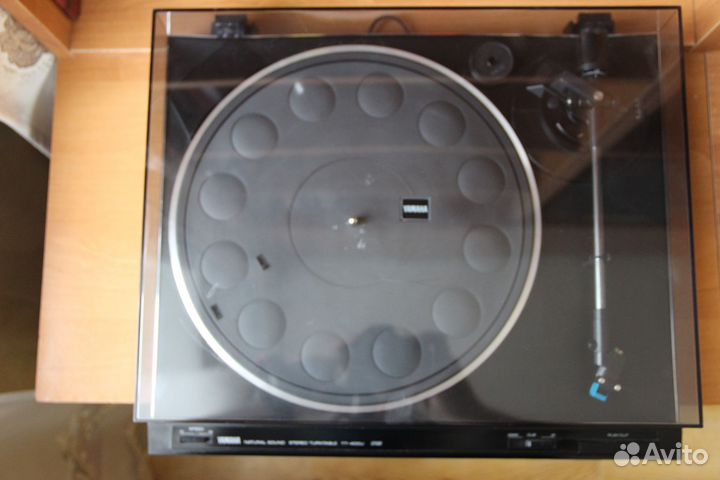 Проигрыватель винила yamaha TT - 400U