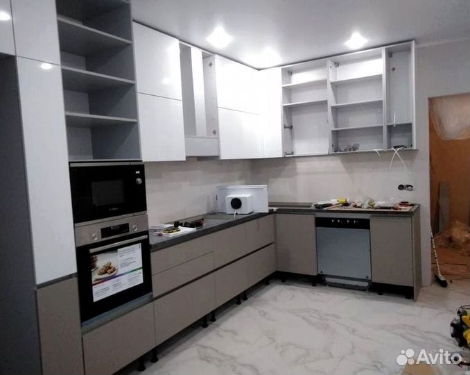 Кухня «Floca» на заказ Кухня «Telma» на заказ