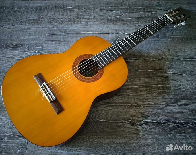 Гитара yamaha C40