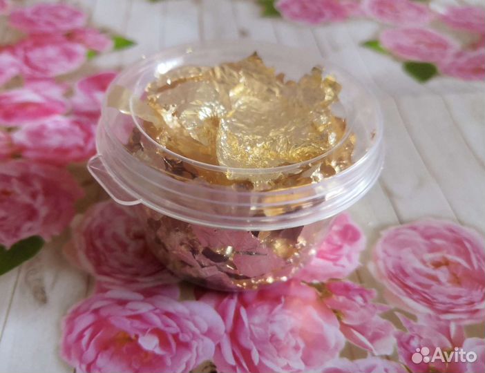 Поталь (декоративное золото)