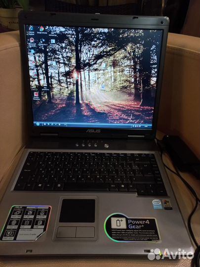 Ноутбук asus