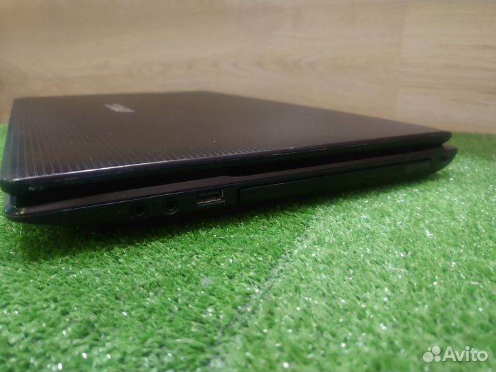 Ноутбук asus