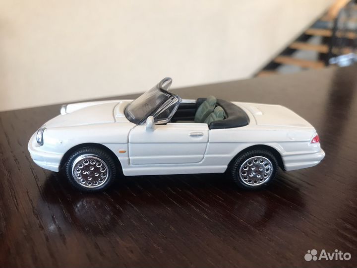Модель автомобиля 1/43 Альфа Ромео 1989г