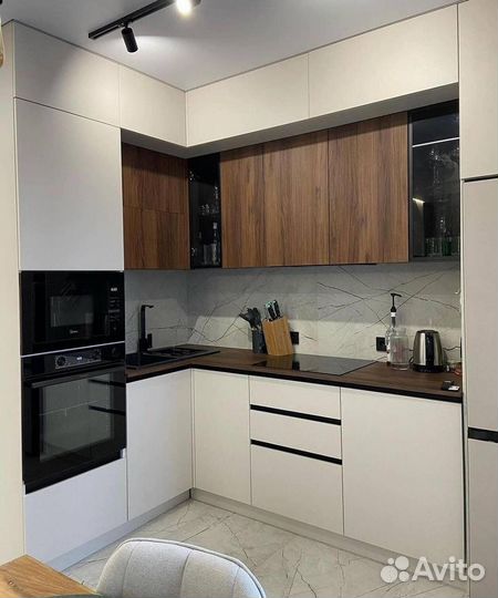 Кухня угловая маленькая готовая