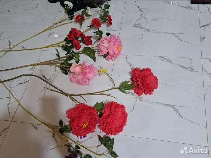 Искусственные цветы для ваз