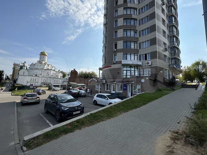 Центр, отдельный вход, 1-этаж, 50 м²