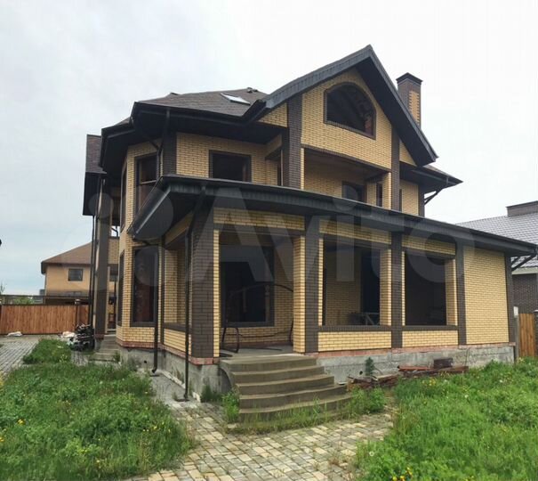 Дом 400 м² на участке 11 сот.