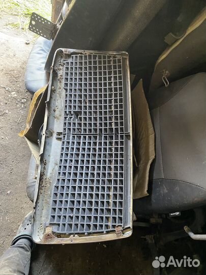 Решетка радиатора мерседес 124 дорестайлинг