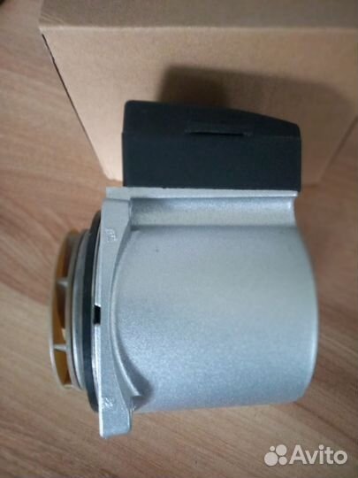 Насос Grundfos UPS 15 50