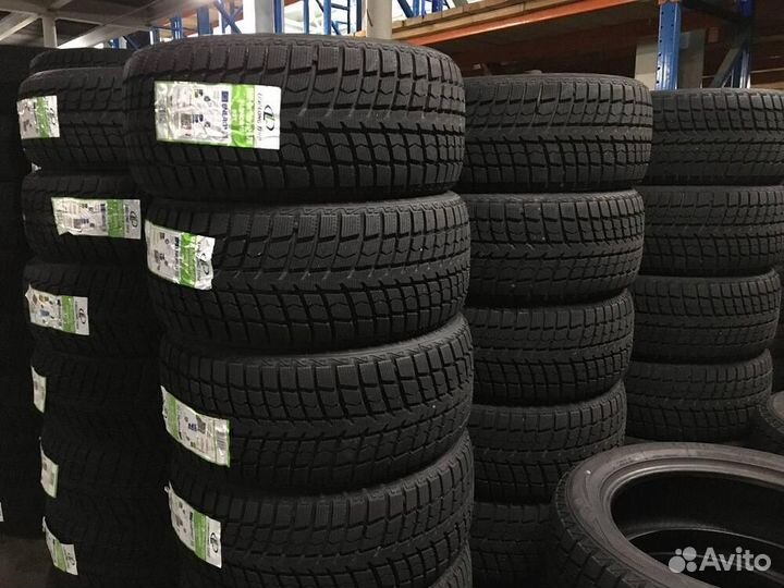 LingLong Green-Max Winter Ice I-15 SUV 245/45 R18 96T