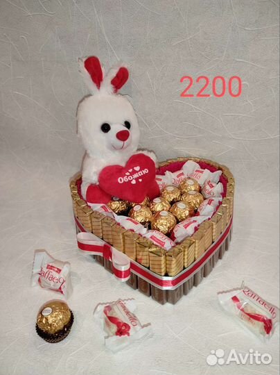 Сладкие букеты из конфет и шоколада