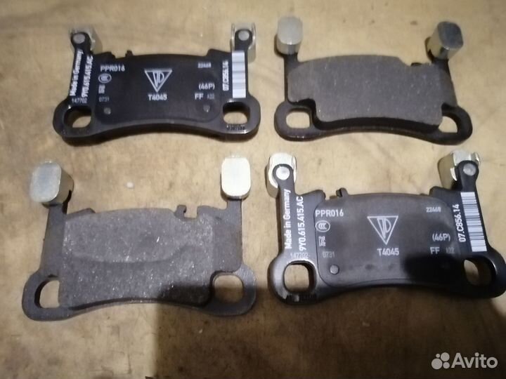 Колодки тормозные передние 9Y0698451AC porsche