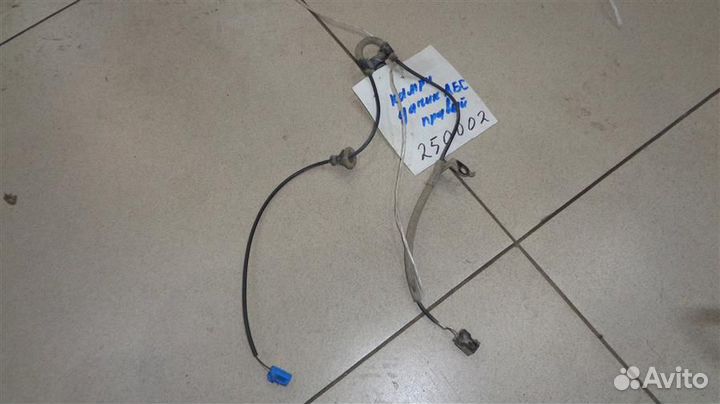 Датчик ABS задний правый Toyota Camry XV50 2011-2