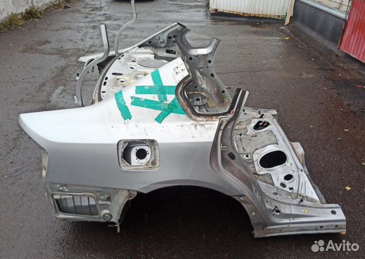 Крыло заднее правое Subaru Legacy BL5 EJ20X