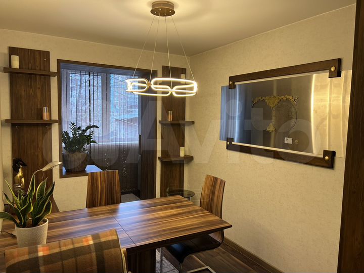 Офис, штаб-квартира, торговое помещение, 57 м²