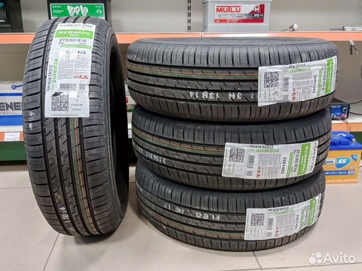 Kumho Ecowing ES31 215/65 R16 98H