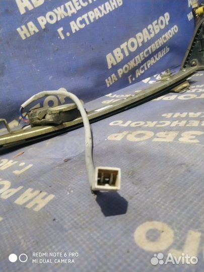 Передний правый стеклоподъемник Ваз Лада 2109