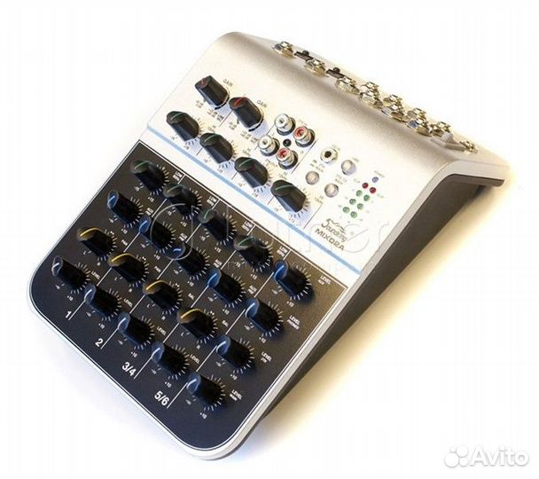 Микшерный пульт