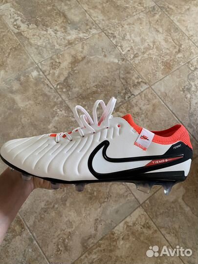 Футбольные бутсы nike tiempo US 9,5(27,5см)