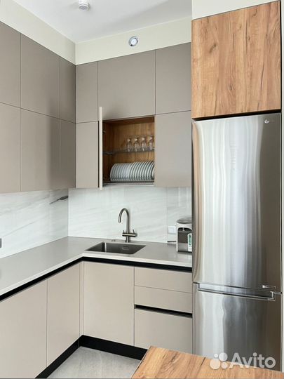 Угловая кухня на заказ. Производство