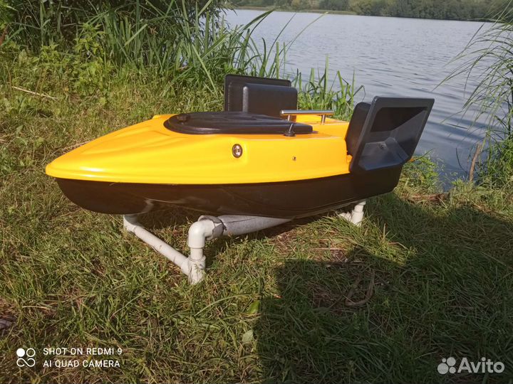 Прикормочный кораблик с GPS