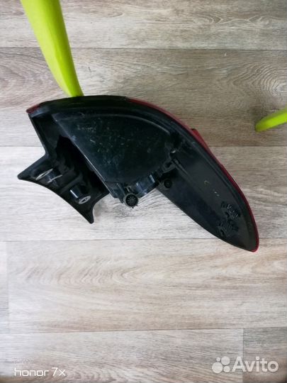 Задний правый фонарь. Сузуки Витара 2015г