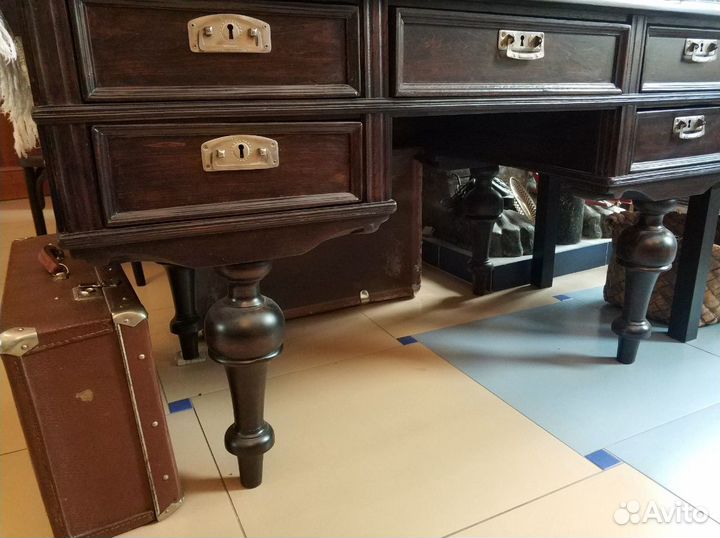 Кабинетный стол/письменный стол антик