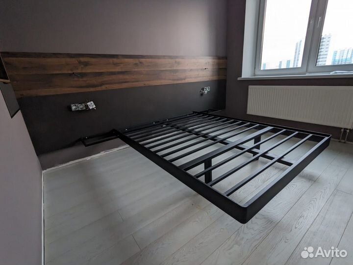 Парящая кровать двухспальная.Углы закруглённые