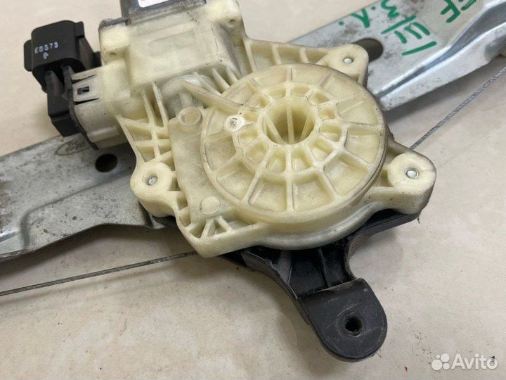 Стеклоподъемник задний левый Ford Focus CB8 pnda