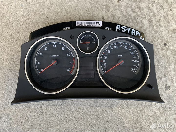 Панель приборов Opel Astra H