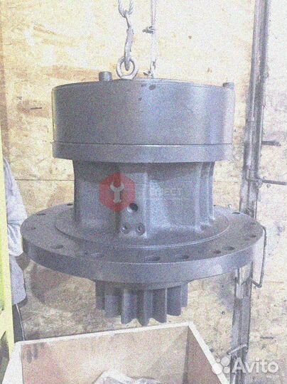 Поворотный редуктор Hitachi ZX470R-3 9205887