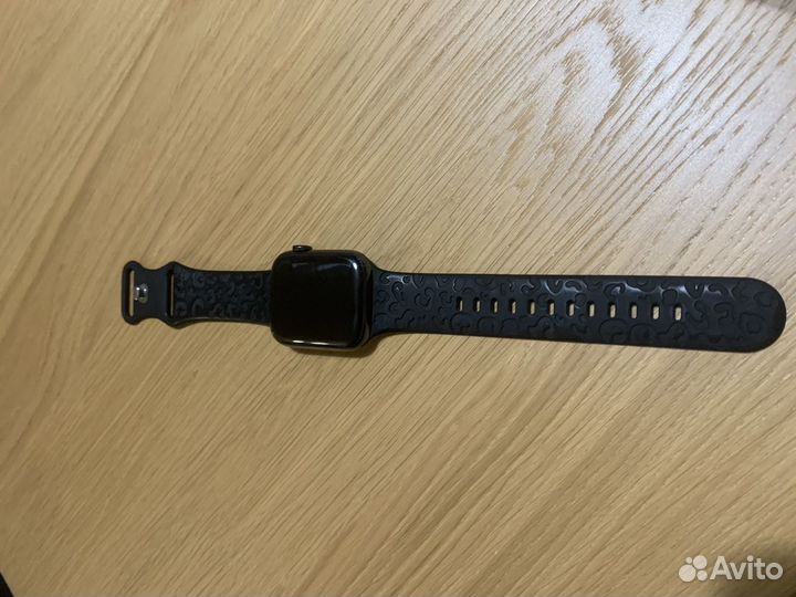 Часы Apple Watch Series 4 44 mm