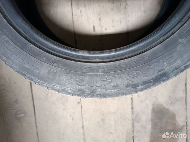 Goodyear Excellence 225/55 R17