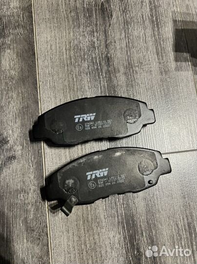 Тормозные колодки TRW GDB894