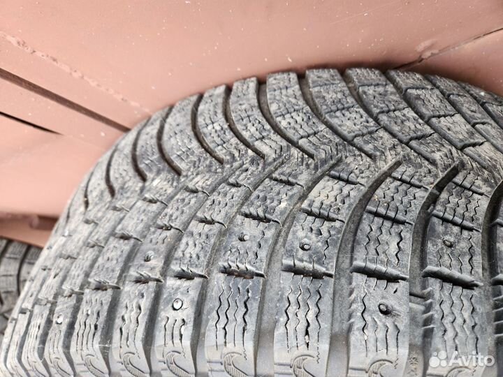 Michelin Defender 275/45 R20 26S