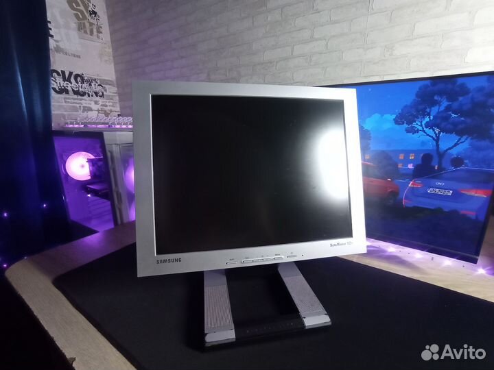 Монитор и кулер для процессора